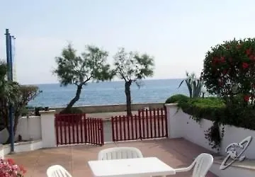 Albatros Hotel