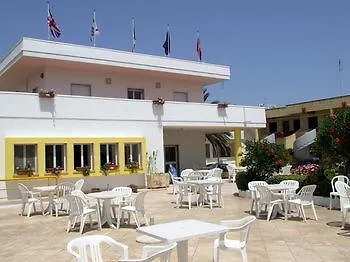 Ξενοδοχείο Albatros 3*