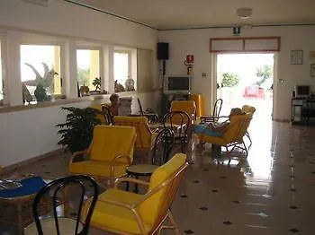 Ξενοδοχείο Albatros 3*